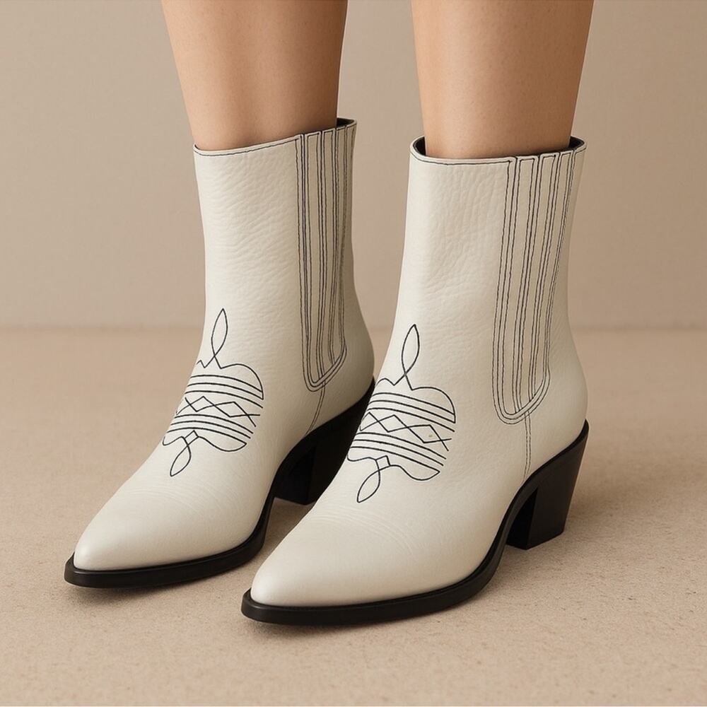 Zadig & Voltaire Tyler Ankle Cowboy Booties in Blanc Size 41/11 NIB - Picture 2 of 5
